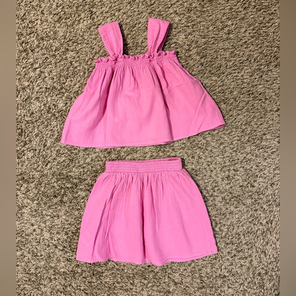 GAP 2 Piece Toddler Girl Outfit - Picture 2 of 6
